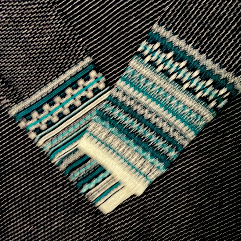 Long sweater. Light womans.